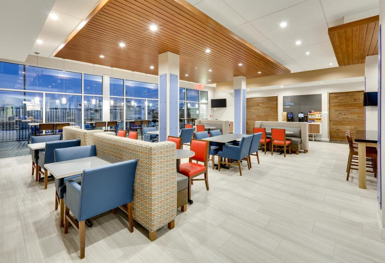 Holiday Inn Express - Kermit By Ihg Εξωτερικό φωτογραφία